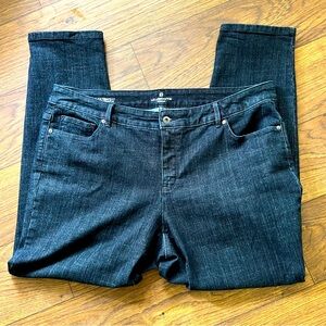 LIZ CLAIBORNE WOMEN’S BLUE BLACK DENIM JEANS SIZE 18W